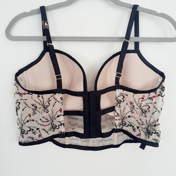 NWOT VS embroidered long line bra - Picture 4 of 11
